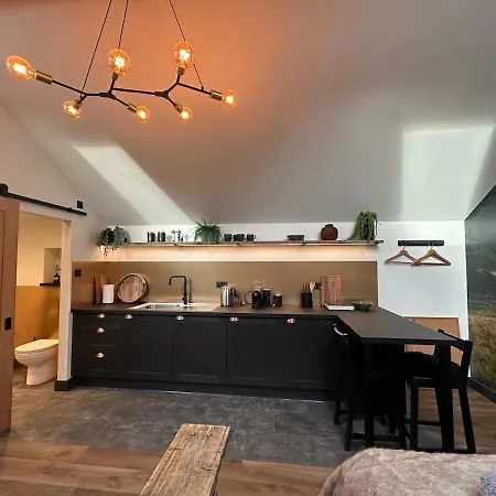 At Posh Garage Ferienhaus