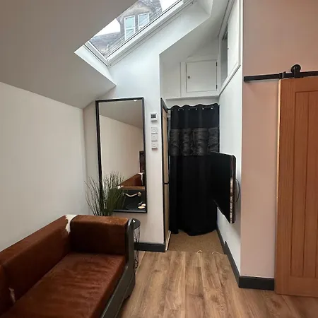 At Posh Garage Ferienhaus Harrogate