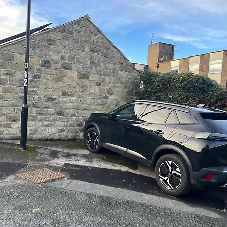 At Posh Garage Feriehus *