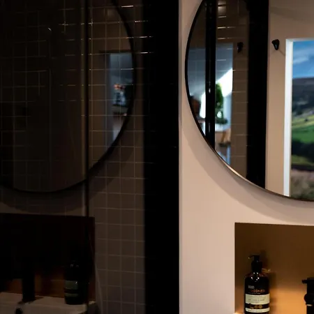 At Posh Garage Feriehus *