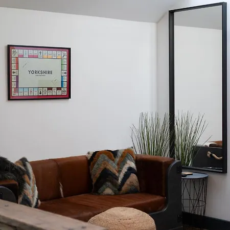 Feriehus At Posh Garage Harrogate