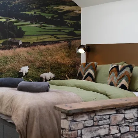 Feriehus At Posh Garage *