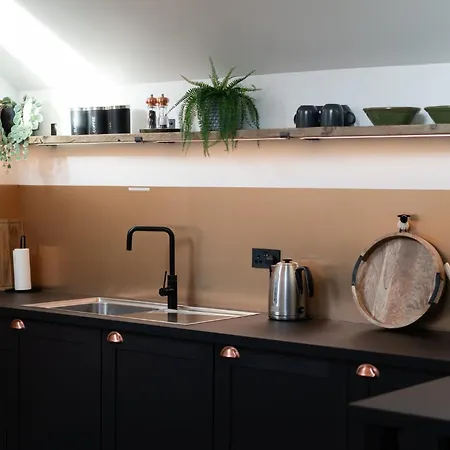 At Posh Garage Feriehus